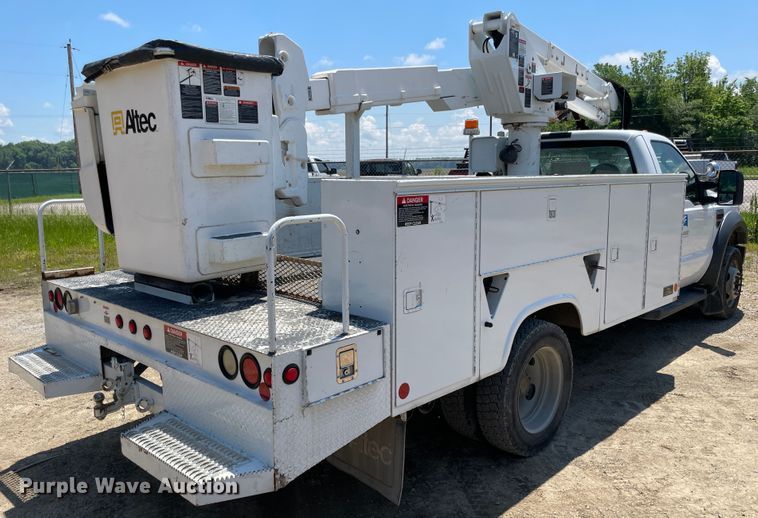image for item IC9343 2008 Ford F550  bucket truck