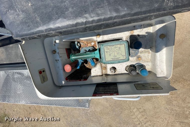 image for item IC9343 2008 Ford F550  bucket truck