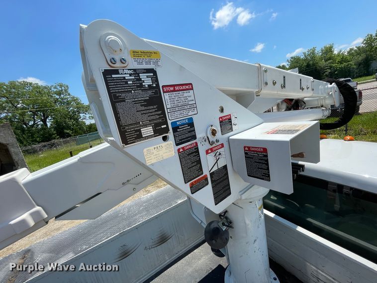 image for item IC9343 2008 Ford F550  bucket truck