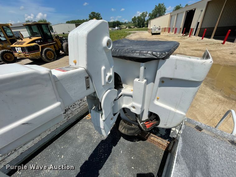 image for item IC9343 2008 Ford F550  bucket truck