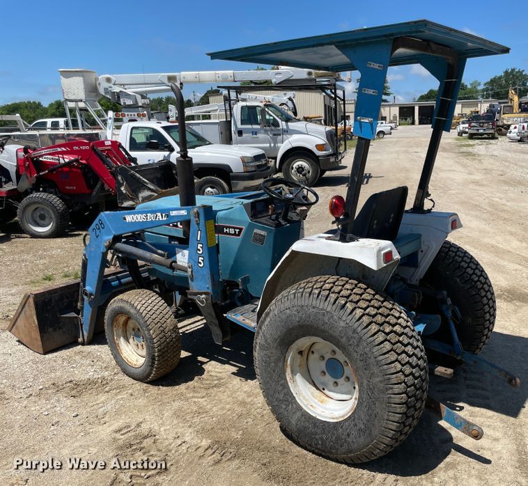 image for item IC9347 New Holland AJ4137  MFWD tractor