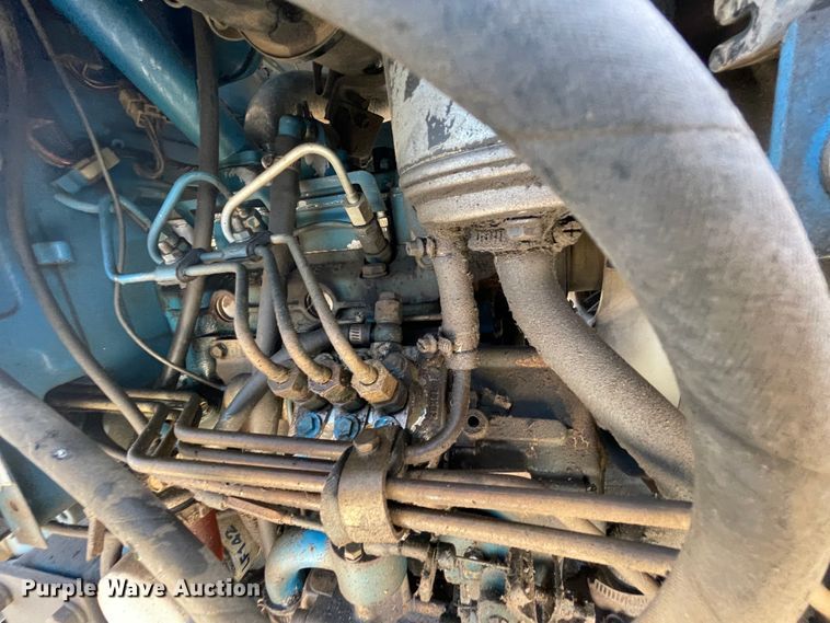 image for item IC9347 New Holland AJ4137  MFWD tractor