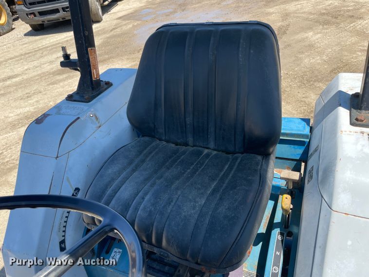 image for item IC9347 New Holland AJ4137  MFWD tractor