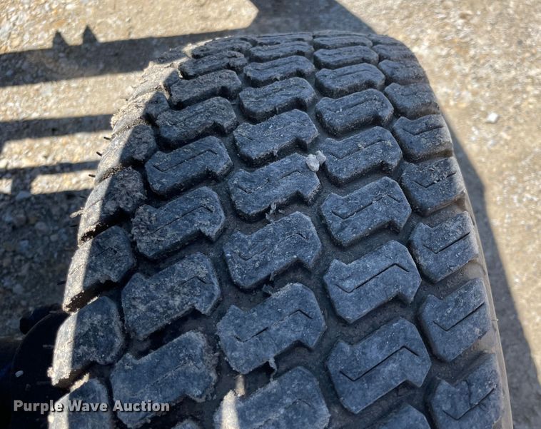 image for item IC9347 New Holland AJ4137  MFWD tractor