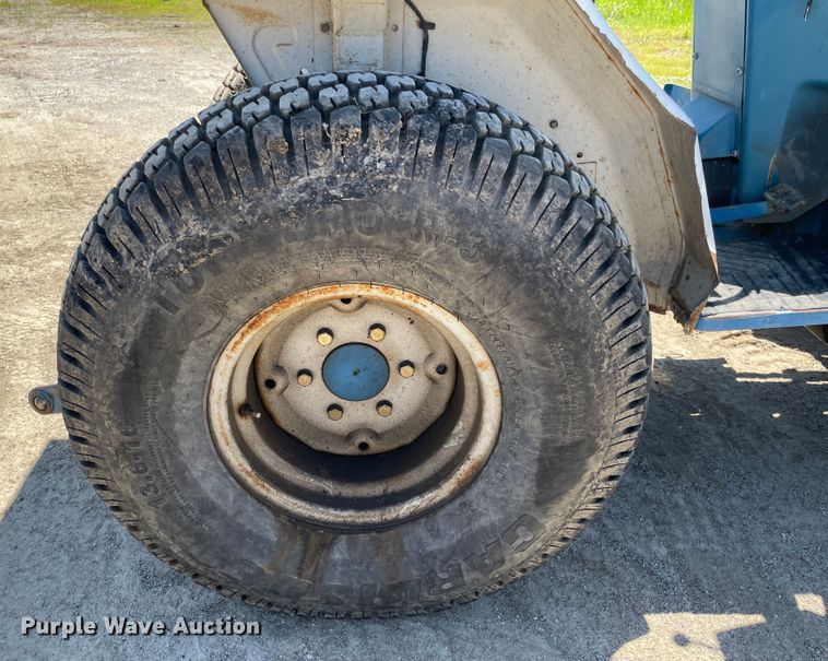 image for item IC9347 New Holland AJ4137  MFWD tractor