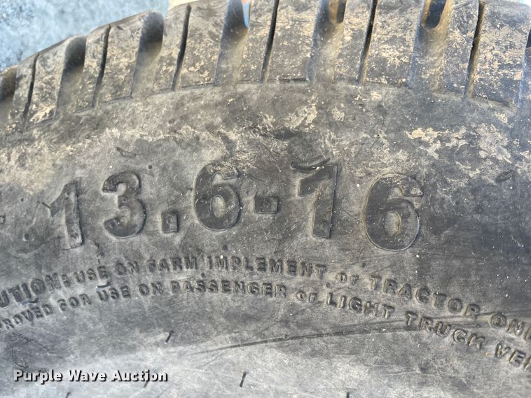 image for item IC9347 New Holland AJ4137  MFWD tractor