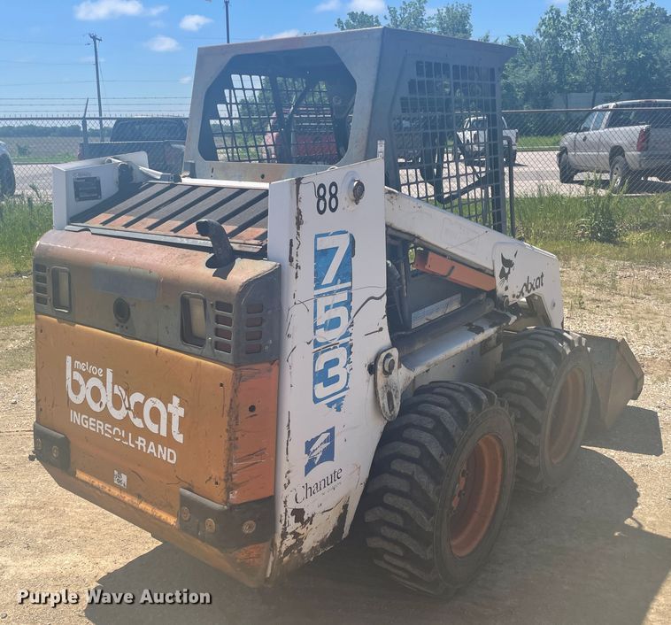 image for item IC9348 1996 Bobcat 753  skid steer loader