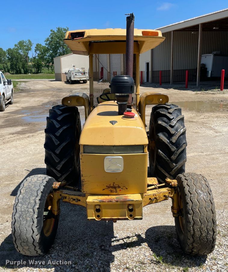 image for item IC9350 1984 John Deere 2150  tractor