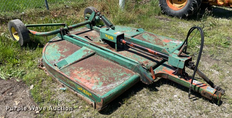 image for item IC9351 John Deere 709  rotary mower