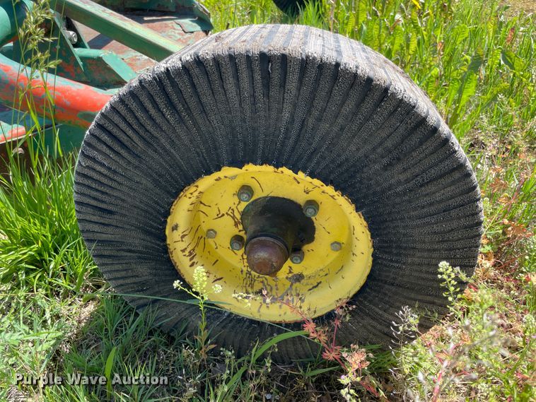 image for item IC9351 John Deere 709  rotary mower