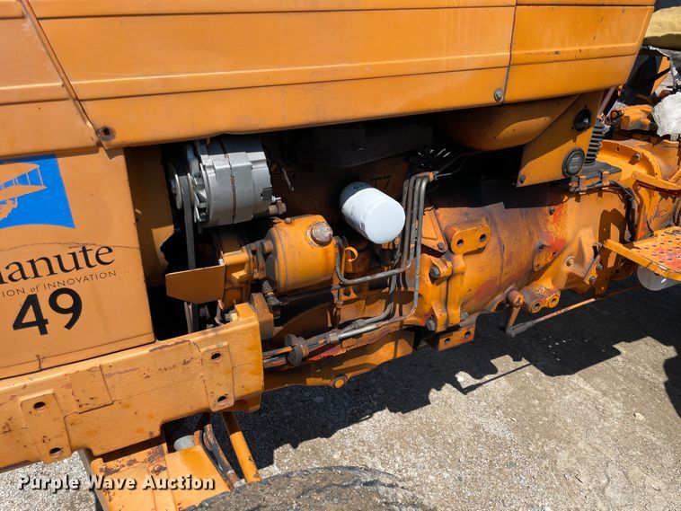 image for item IC9352 1981 Ford DW314C  tractor