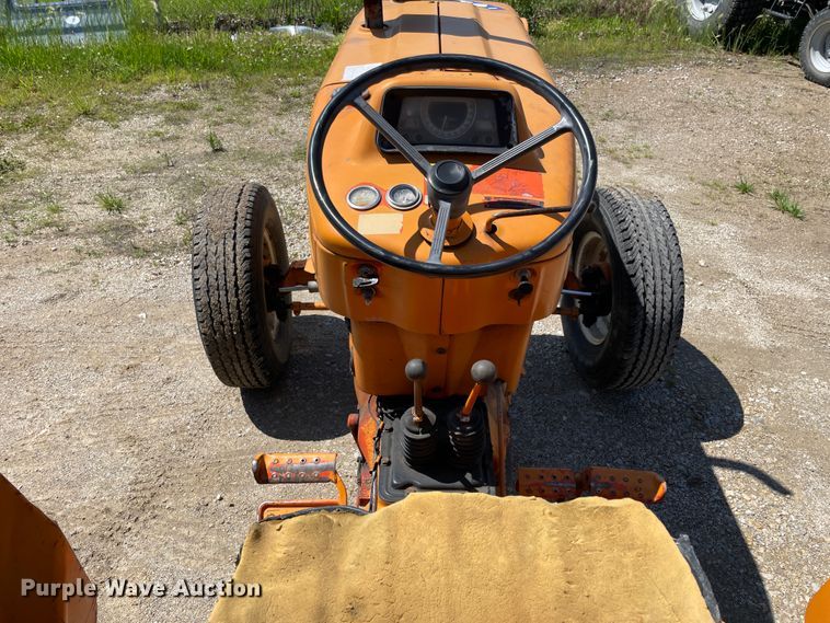 image for item IC9352 1981 Ford DW314C  tractor