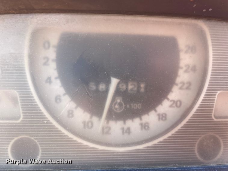 image for item IC9352 1981 Ford DW314C  tractor