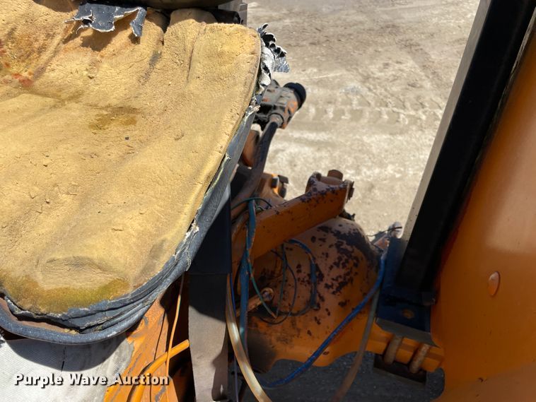 image for item IC9352 1981 Ford DW314C  tractor