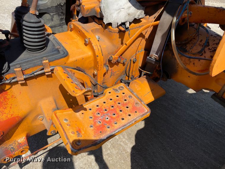 image for item IC9352 1981 Ford DW314C  tractor