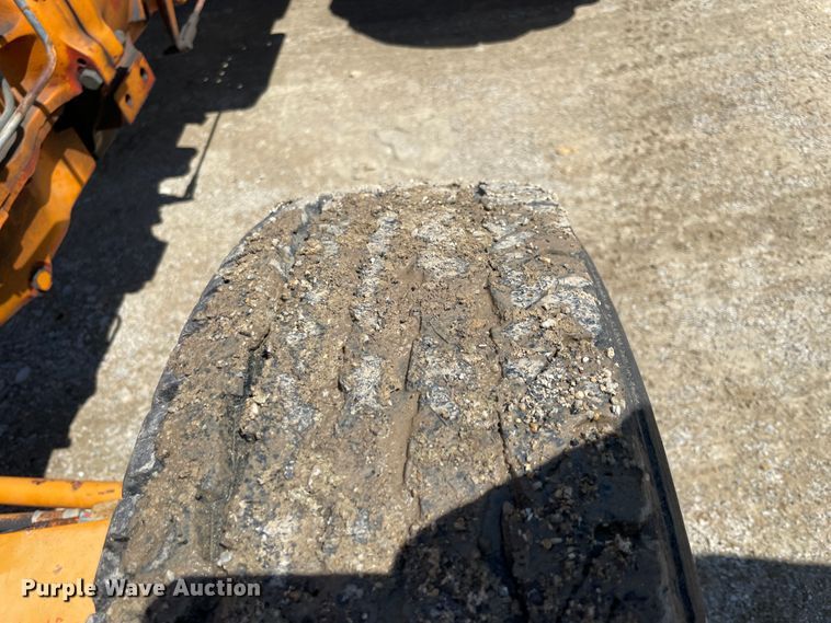 image for item IC9352 1981 Ford DW314C  tractor