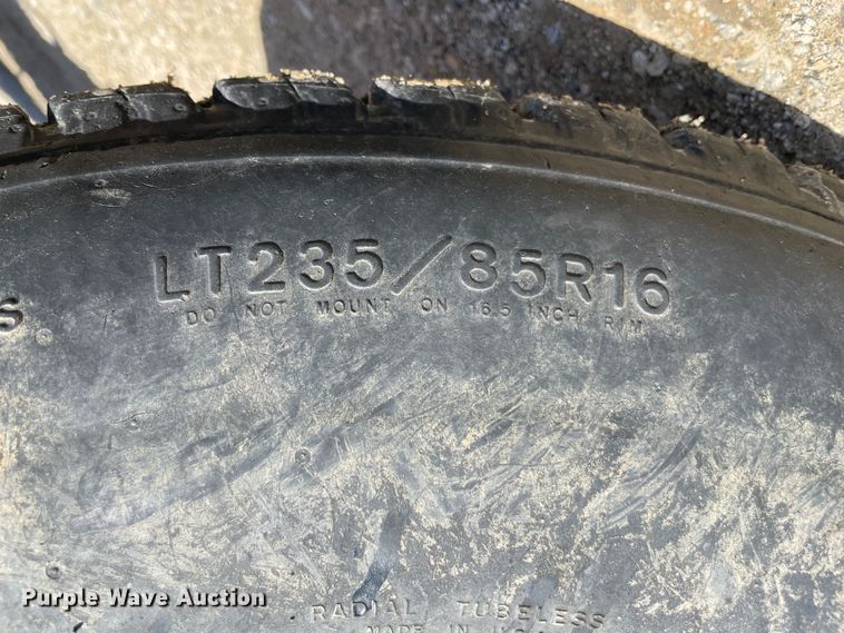 image for item IC9352 1981 Ford DW314C  tractor