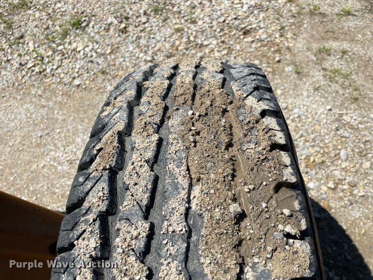 image for item IC9352 1981 Ford DW314C  tractor