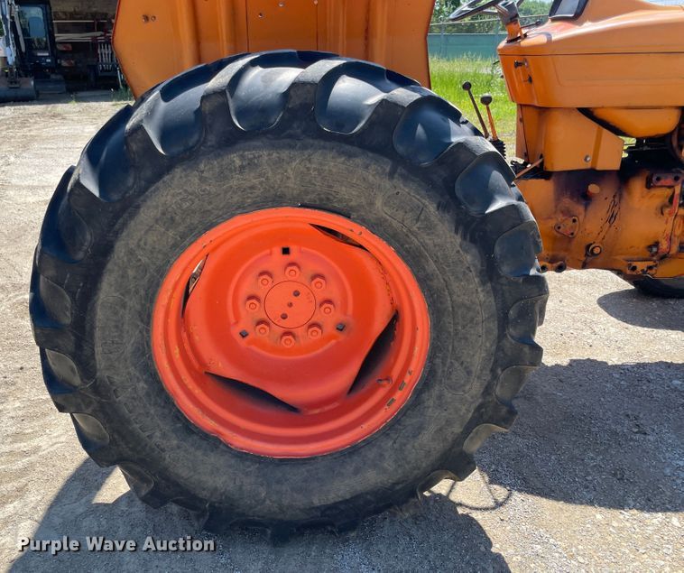 image for item IC9352 1981 Ford DW314C  tractor