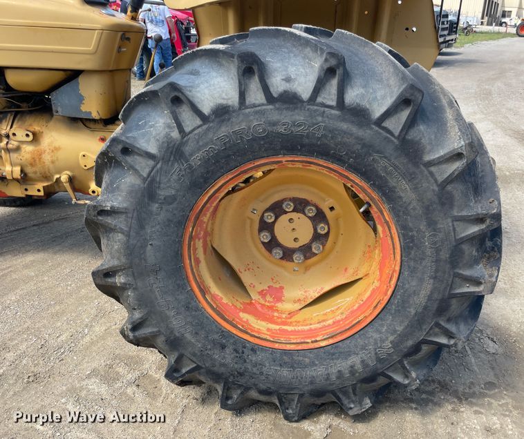 image for item IC9353 1980 Ford DD314C  tractor