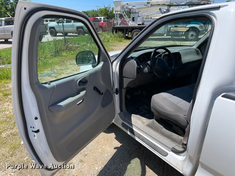 image for item IC9356 1999 Ford F150  pickup truck