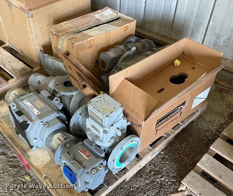 image for item IC9359 American Meter 5.5M/G100  rotary gas meter