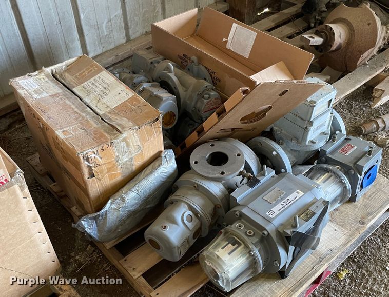 image for item IC9359 American Meter 5.5M/G100  rotary gas meter