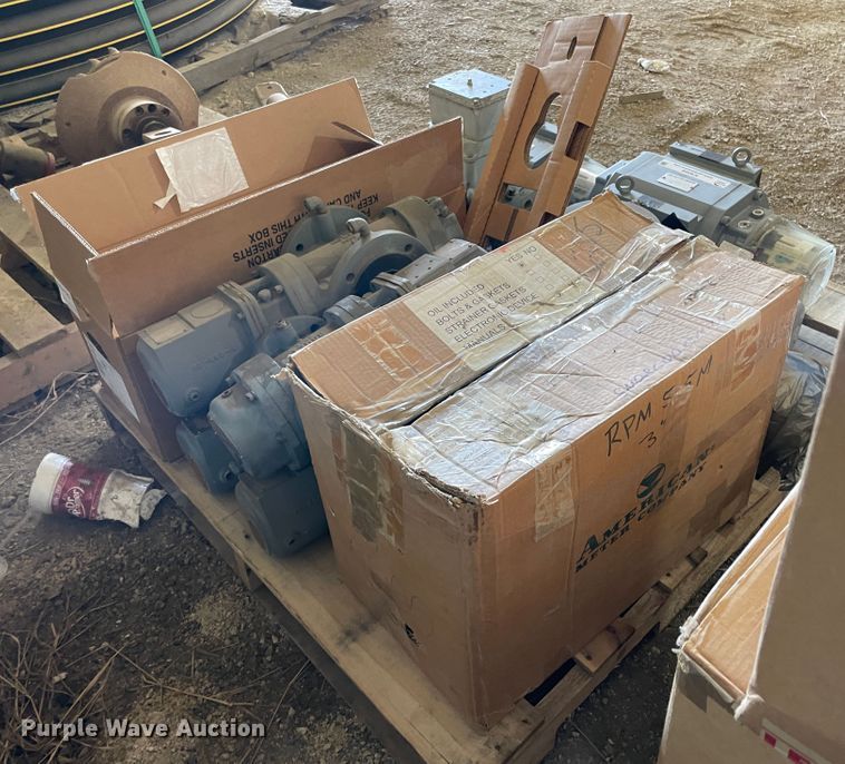 image for item IC9359 American Meter 5.5M/G100  rotary gas meter