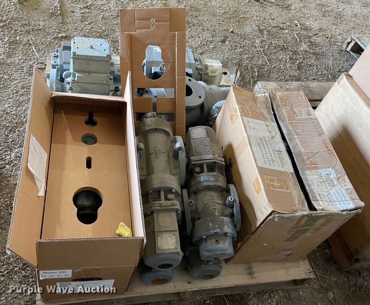 image for item IC9359 American Meter 5.5M/G100  rotary gas meter