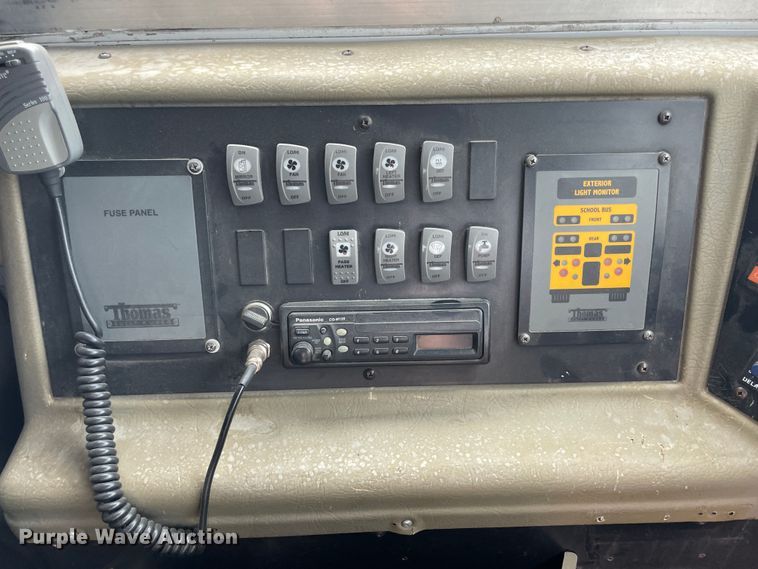 image for item IC9364 1999 International 3800  school bus