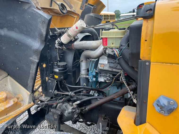 image for item IC9364 1999 International 3800  school bus