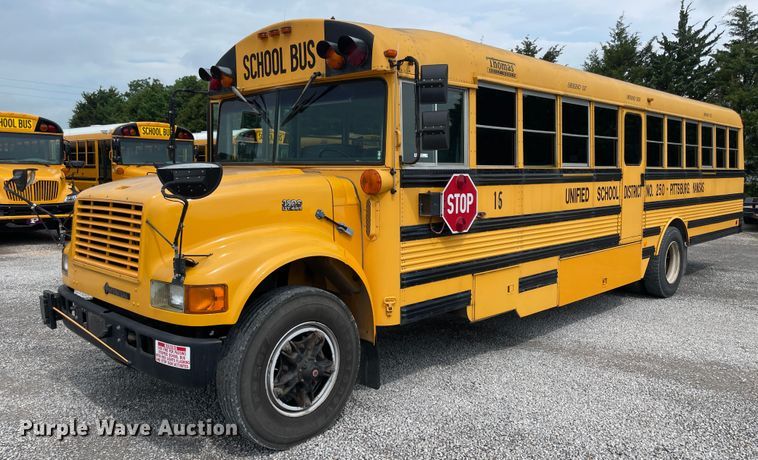 image for item IC9365 1996 International 3800  school bus