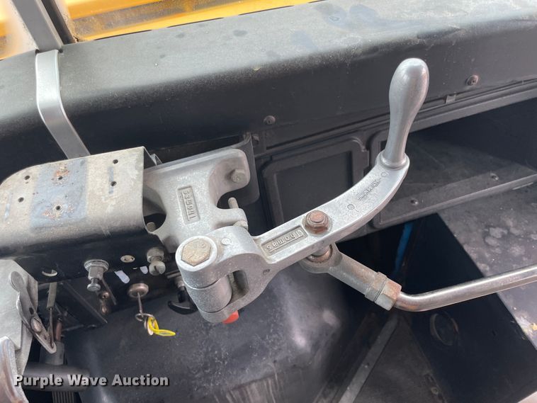 image for item IC9365 1996 International 3800  school bus