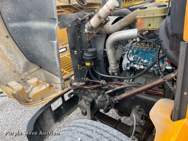 image for item IC9365 1996 International 3800  school bus