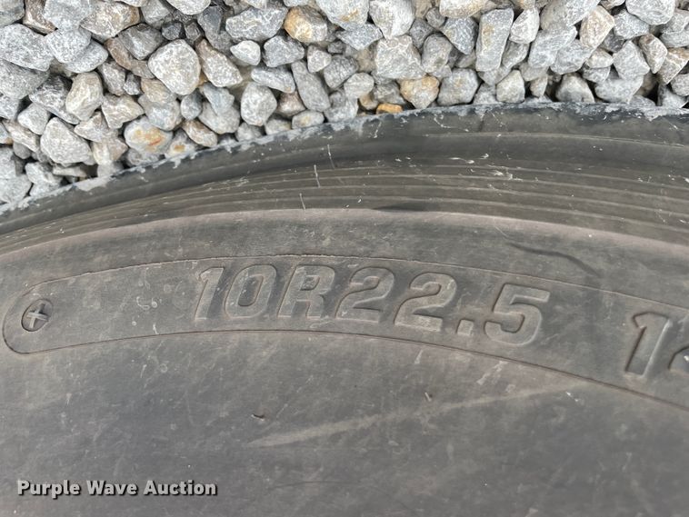 image for item IC9365 1996 International 3800  school bus