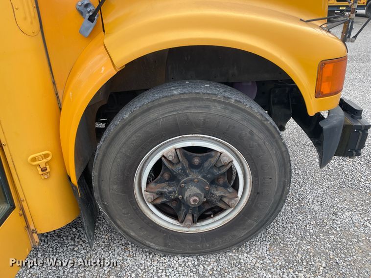 image for item IC9365 1996 International 3800  school bus