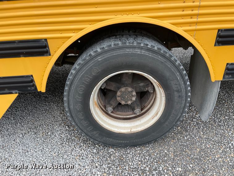 image for item IC9365 1996 International 3800  school bus