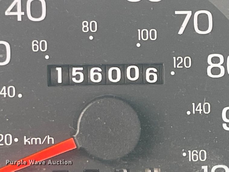 image for item IC9366 2001 Ford E150  van