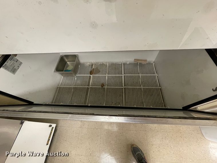 image for item IC9373 (3) freezers