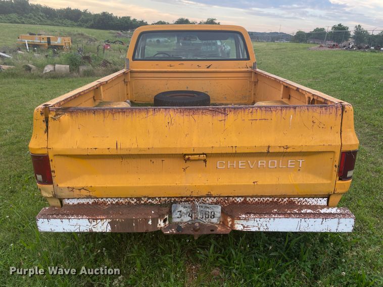 image for item IC9411 1986 Chevrolet C10  pickup truck