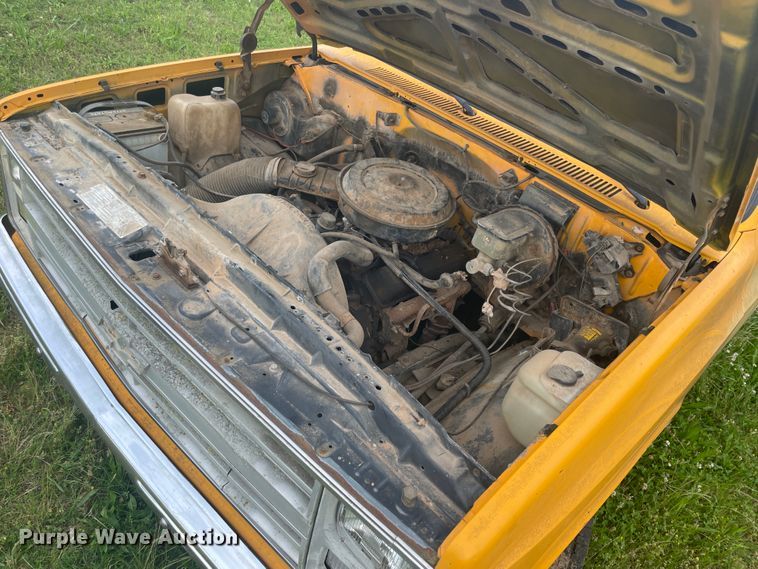 image for item IC9411 1986 Chevrolet C10  pickup truck