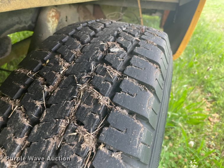 image for item IC9411 1986 Chevrolet C10  pickup truck