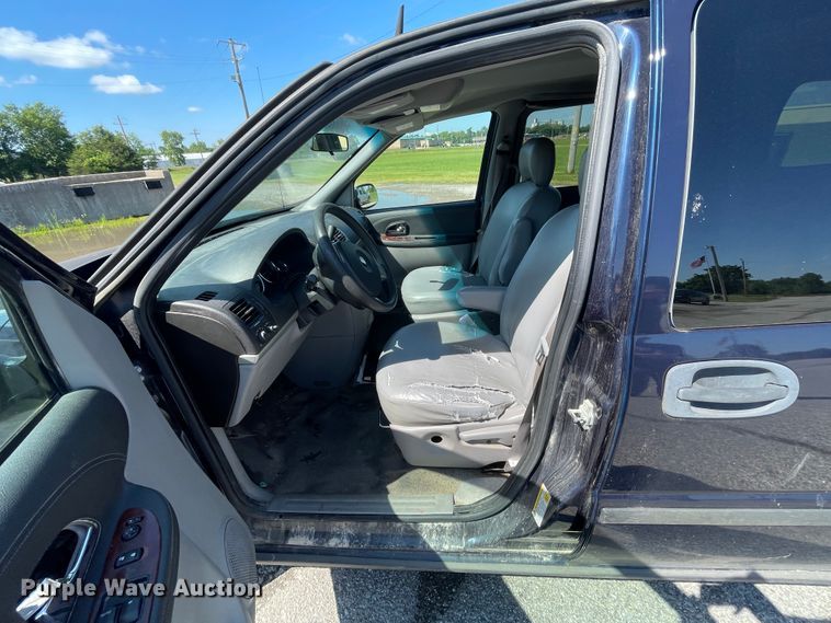 image for item IC9412 2007 Chevrolet Uplander  van