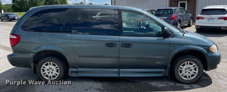 image for item IC9415 2005 Dodge Grand Caravan  handicap accessible van