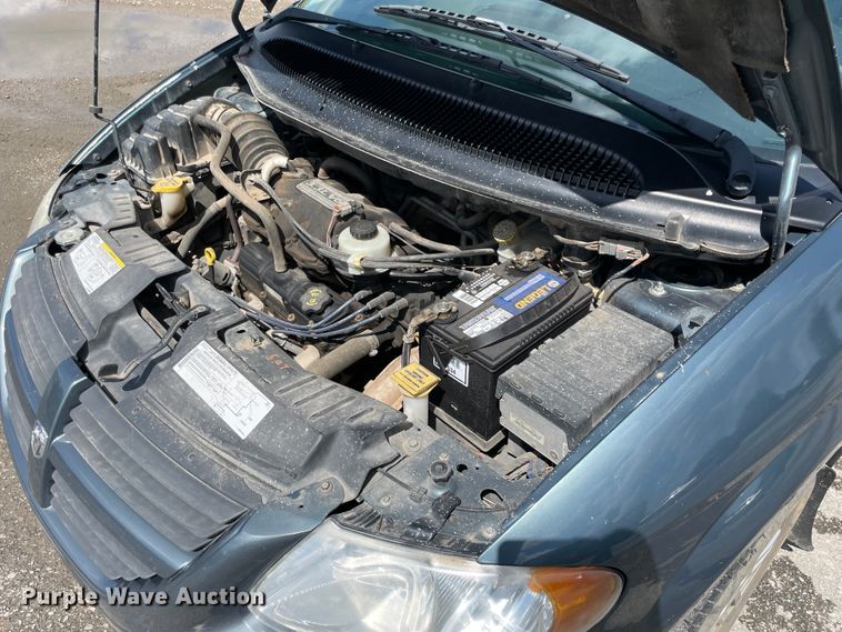 image for item IC9415 2005 Dodge Grand Caravan  handicap accessible van