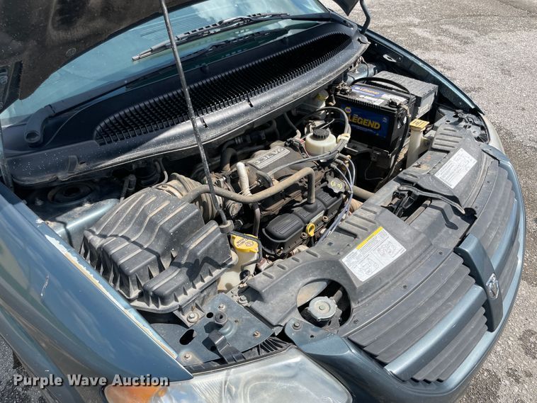 image for item IC9415 2005 Dodge Grand Caravan  handicap accessible van