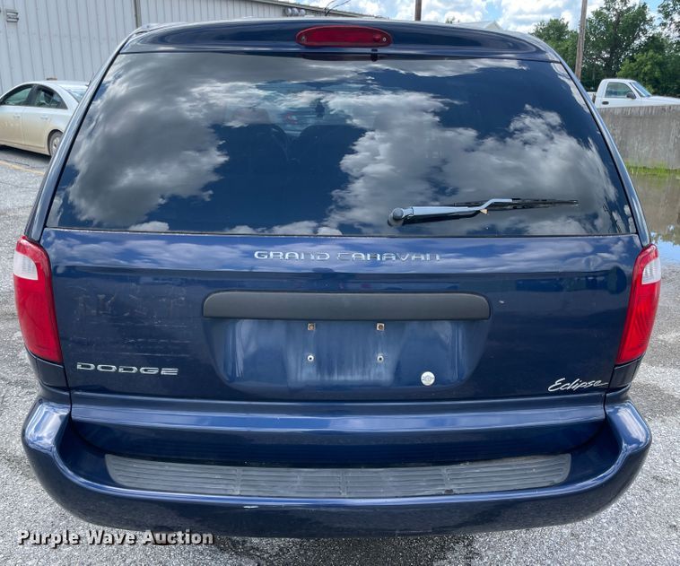 image for item IC9417 2005 Dodge Grand Caravan  handicap accessible van