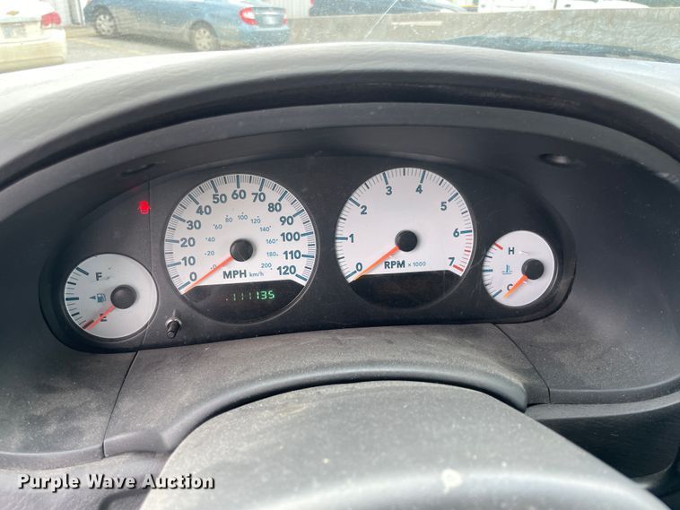 image for item IC9417 2005 Dodge Grand Caravan  handicap accessible van