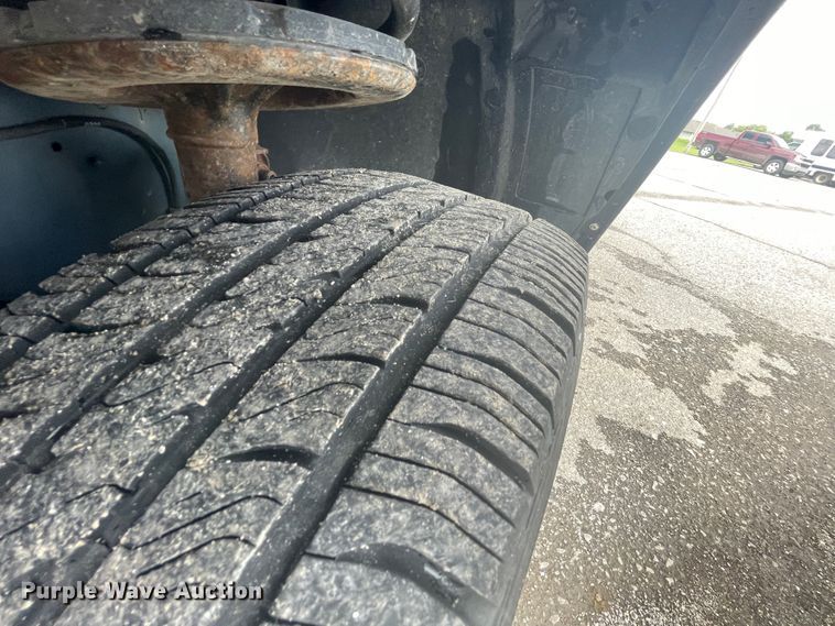 image for item IC9417 2005 Dodge Grand Caravan  handicap accessible van