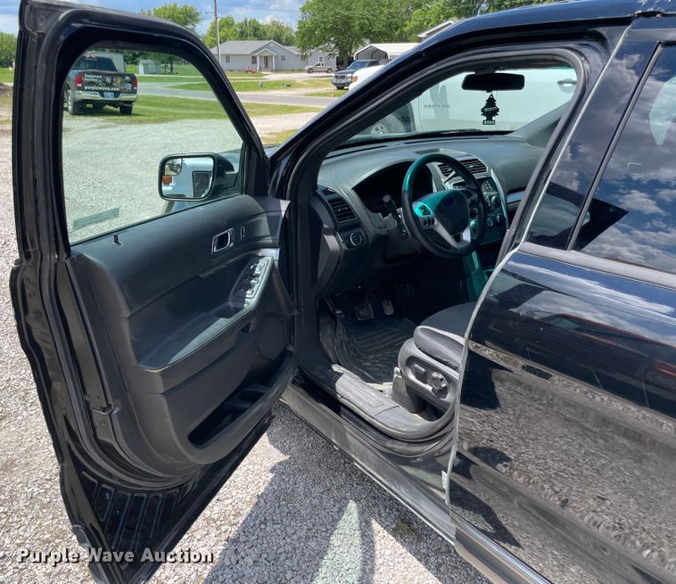 image for item IC9418 2013 Ford Explorer Police  SUV